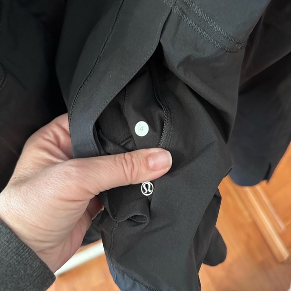 Lululemon Run: In The Rain Jacket
Black - Picture 16 of 16